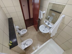 Shampoo, Toilettenpapier