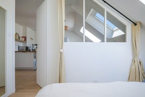 Free WiFi, bed sheets - Beautiful, bright and quiet apartment for 2 people (Angers)