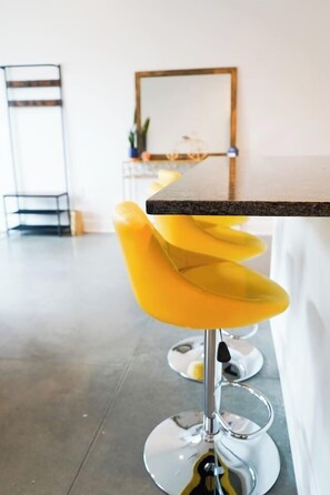 Interior - The Penn Street Retreat (Lawrence)