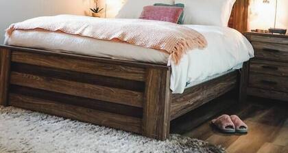 Rose Ranch - Charming Country Home