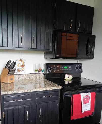 Rose Ranch - Charming Country Home