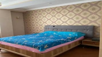 2 slaapkamers, een strijkplank/strijkijzer, wifi, beddengoed