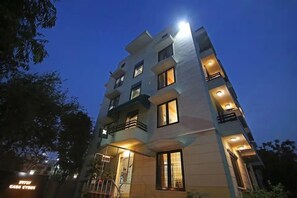 Fachada de la propiedad