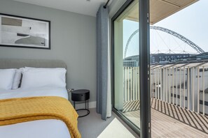 2 Schlafzimmer, Schreibtisch, Bügeleisen/Bügelbrett, WLAN