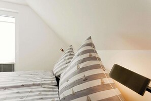 Casa clásica, 2 habitaciones | 4 habitaciones y muebles diferentes