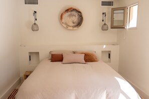 4 chambres, bureau, Wi-Fi, draps fournis