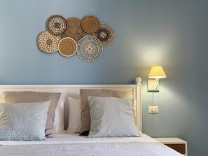 1 bedroom, iron/ironing board, travel crib, WiFi