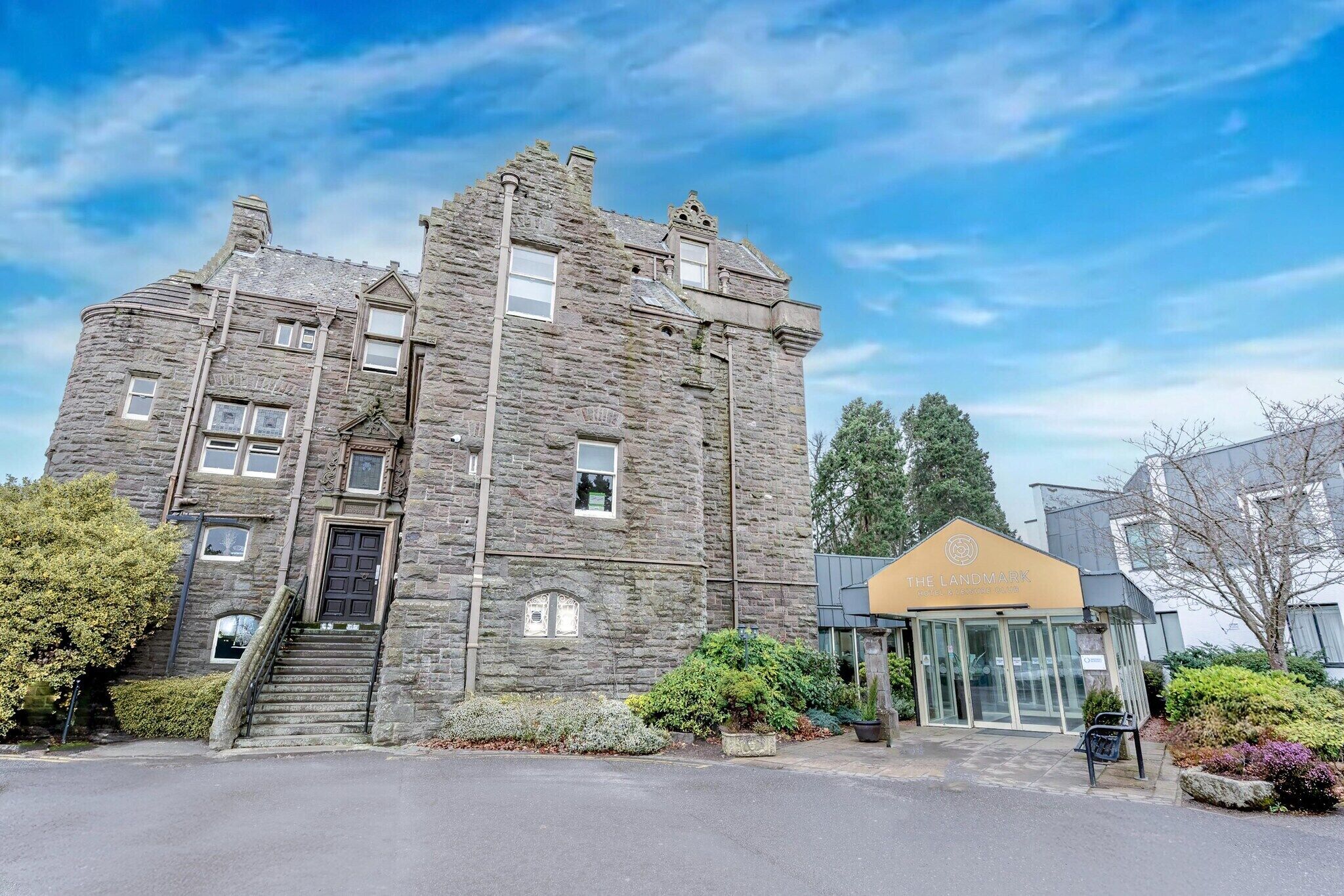 Außenseite Ferienhaus [Sommer]