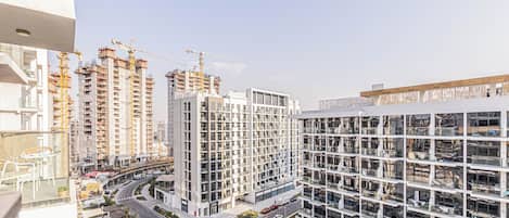 Appartement, balcon, vue ville | Vue de la chambre