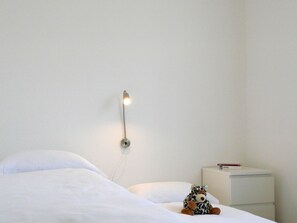 2 chambres, bureau, accès Internet