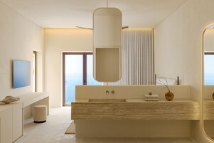 客房内保险箱、办公桌、遮光窗帘、熨斗/熨衣板