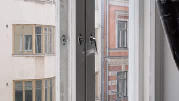 Comfort appartement, uitzicht op de stad | Uitzicht vanuit de kamer