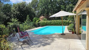 Outdoor pool - Air-conditioned villa with swimming pool for 9 people in a green area (Tourrettes-sur-Loup)