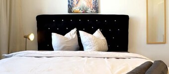 Cozy 3BR Apt Near Kaufpark Alterlaa