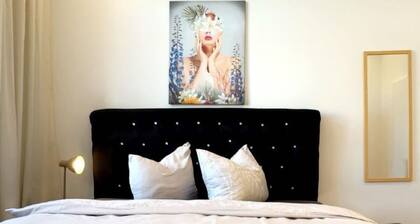 Cozy 3BR Apt Near Kaufpark Alterlaa