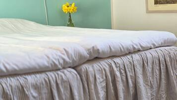 Family Room | 1 bedroom