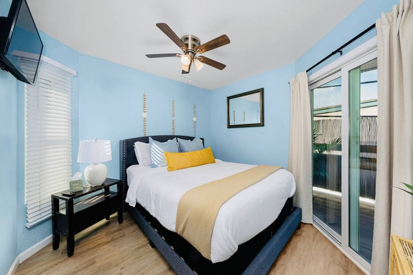 Iron/ironing board, travel cot, WiFi, bed sheets