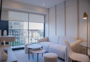 TV, offices - w* | Amazing 2BR w/ Balcony in San Isidro (San Isidro)