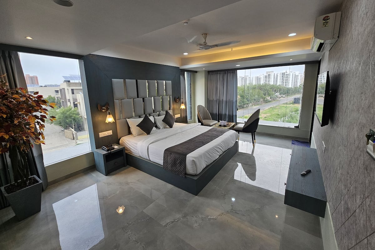 EXECUTIVE ROOM | Laptop workspace, free WiFi