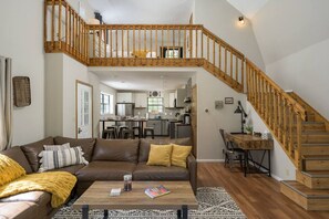 Smart TV, fireplace, stereo