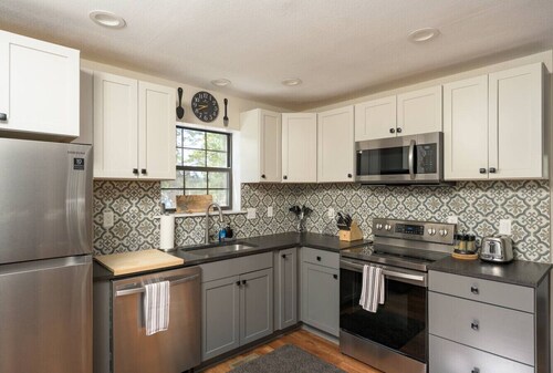 St Mary's Glacier Retreat | A Cozy Lakeside Escape