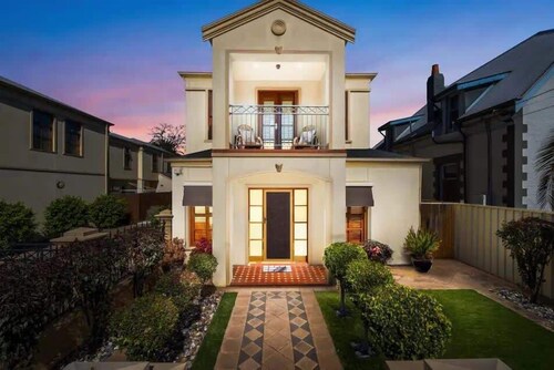 Beach & Bay - Modern Family Stay Glenelg North