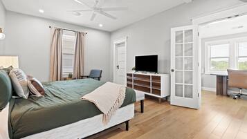 5 bedrooms, desk, iron/ironing board, free WiFi