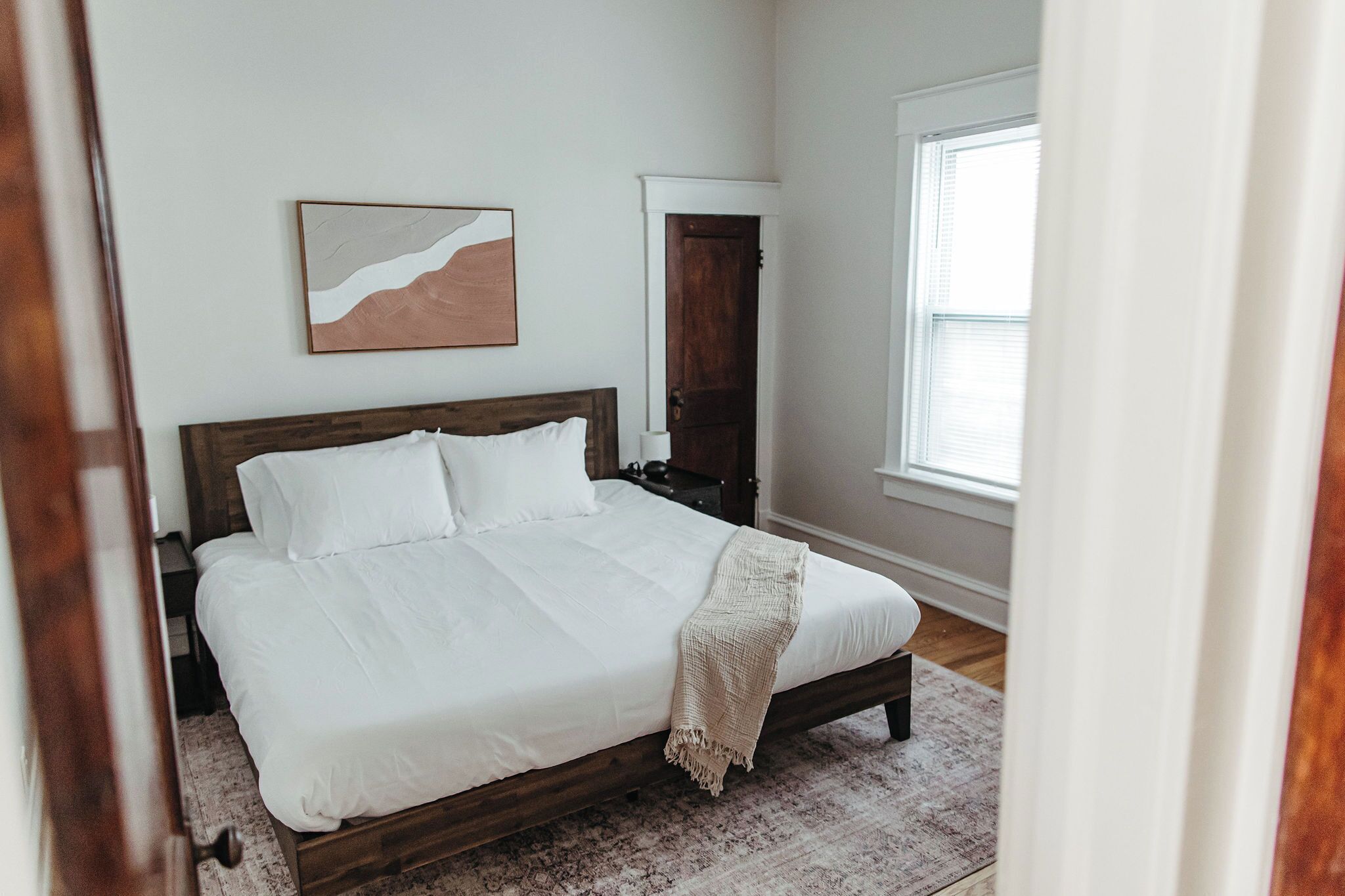 2 bedrooms, desk, iron/ironing board, free WiFi