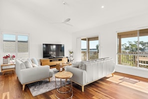 TV connectée, espaces bureaux