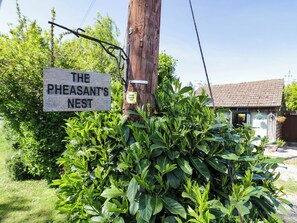 Exterior detail - The Pheasant's Nest (Malvern)