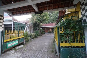 Façana frontal de l'allotjament