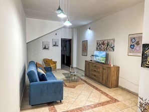 TV
