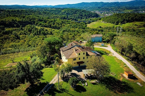 At Di Toni's house, for families and groups