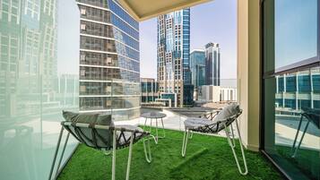 Estúdio, sacada, vista para a cidade | Sacada