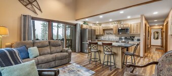 Deer Mountain Cabin Getaway