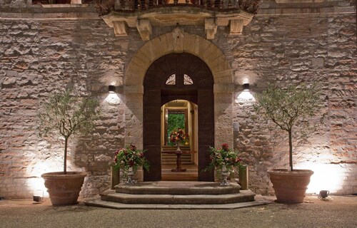 Villa à Gubbio avec 10 chambres à coucher, 20 couchages