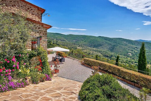 Villa à Cortone avec 5 chambres à coucher, 10 couchages