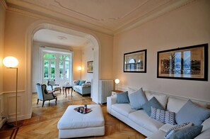 Televisión y estéreo 