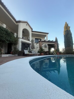 Pool - Costa del Sol Sea View Villa: Private Pool & Coastal Serenity (Vélez-Málaga)