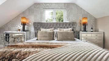 4 bedrooms, WiFi, bed sheets