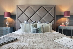 4 bedrooms, WiFi, bed sheets