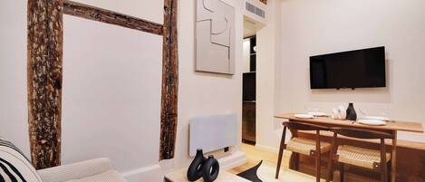 Televisión y oficina