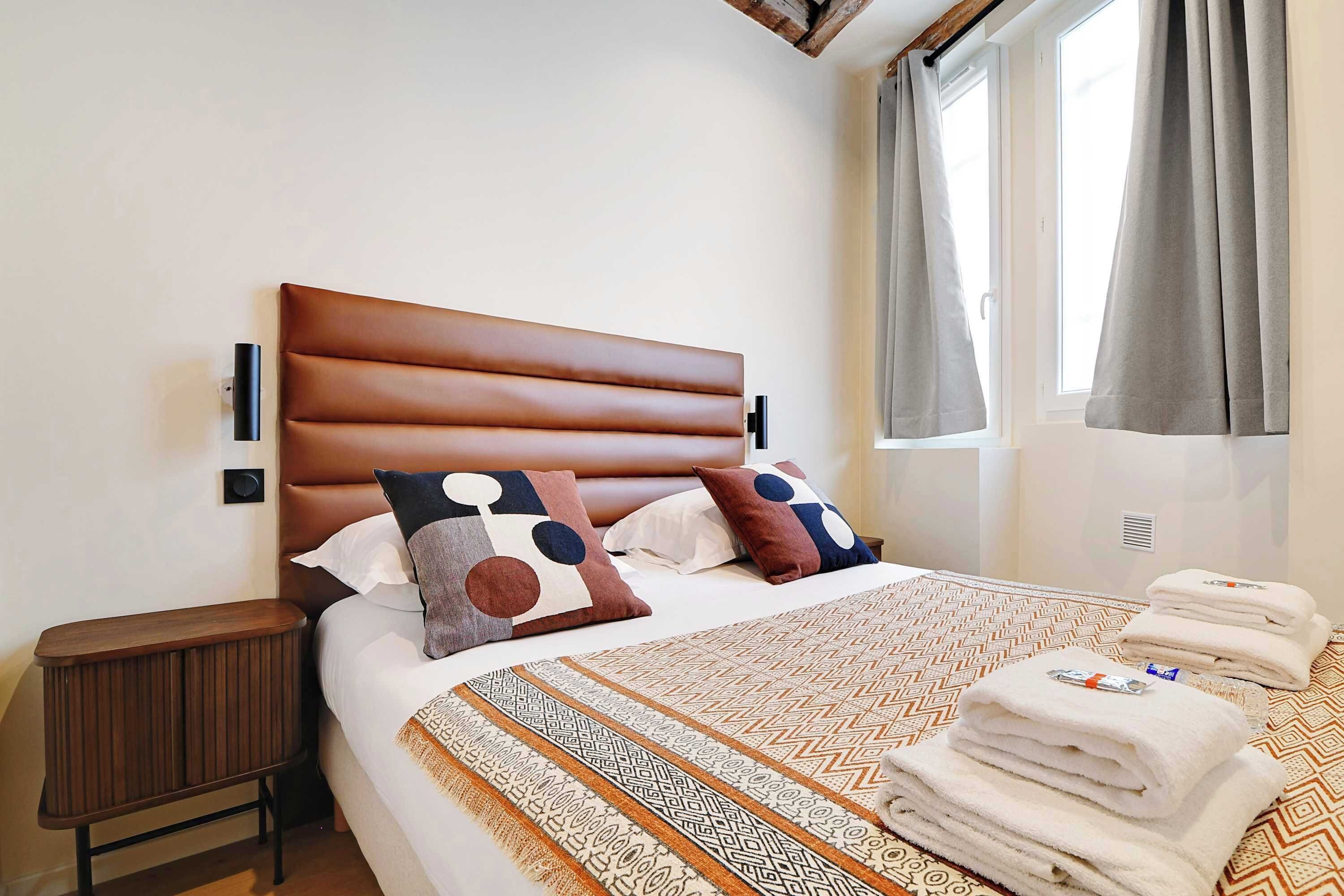 1 bedroom, desk, iron/ironing board, WiFi