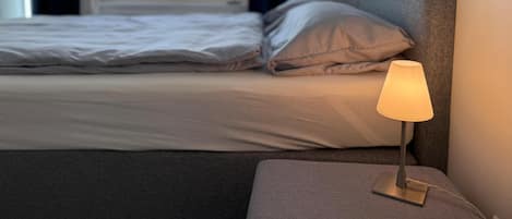 1 chambre, fer et planche Ă repasser, Wi-Fi gratuit, draps fournis