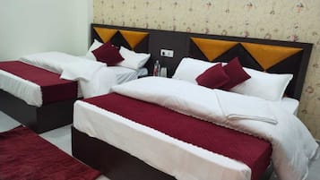 Deluxe Double Room, City View | Desk, laptop workspace, free WiFi