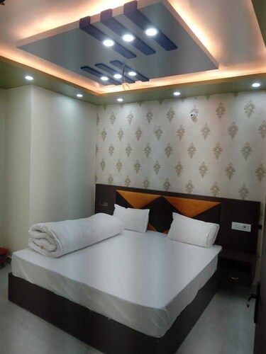 HOTEL RAMAYANAM PALACE