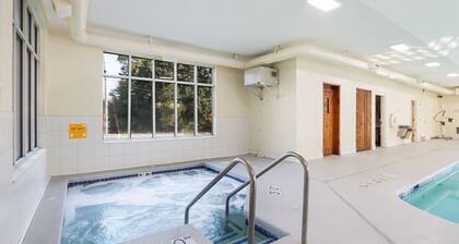 Lakefront Beach Delight at Delton Grand