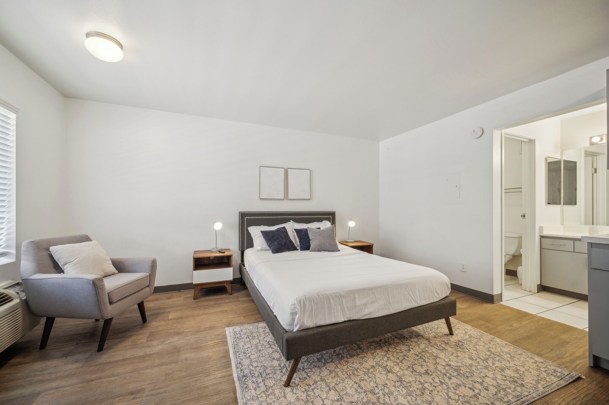 Desk, iron/ironing board, travel cot, free WiFi