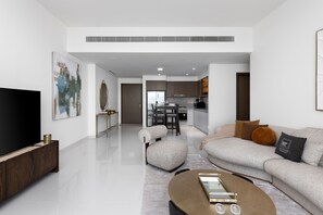 House | 2 bedrooms - Coastal Living w Uninterrupted Sea Palm Views (Dubai)