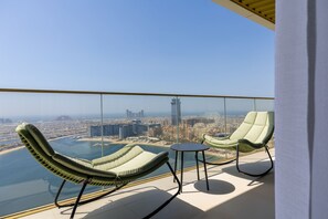 Apartment | 2 bedrooms - Coastal Living w Uninterrupted Sea Palm Views (Dubai)